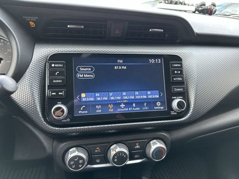 Used 2023 Nissan Kicks SV FWD image 17
