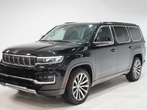 Used 2023 Jeep Grand Wagoneer Series II image 3