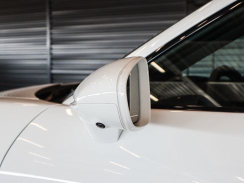 Used 2025 Porsche 911 Carrera image 31