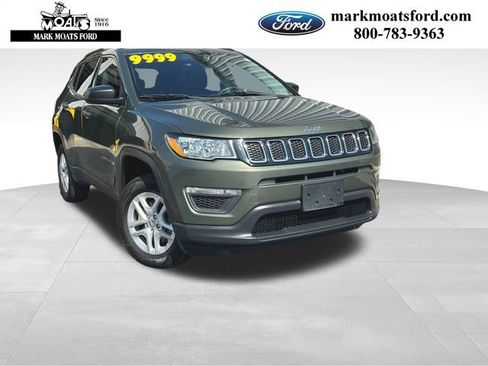 Used 2018 Jeep Compass Sport AWD/4WD image 1