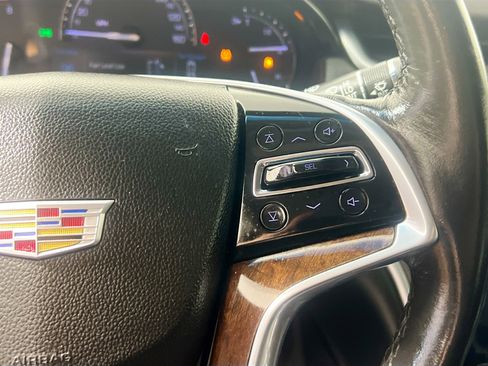 Used 2017 Cadillac XTS Luxury FWD image 19