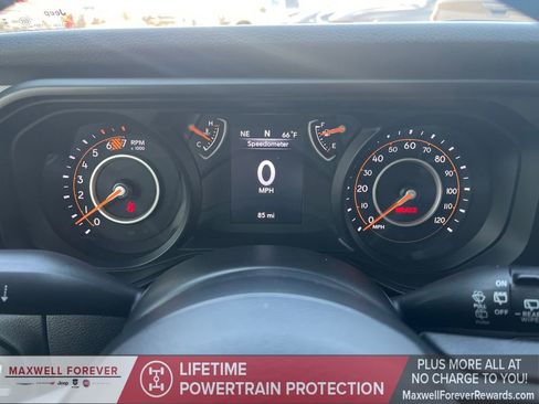 Used 2025 Jeep Wrangler Sport image 7