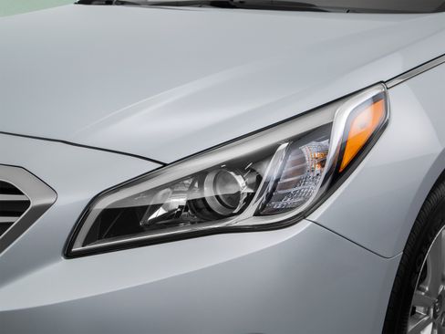 Used 2016 Hyundai Sonata Sport w/ Option Group 02 FWD image 48