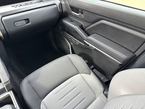 Used 2024 Toyota Tacoma TRD Sport w/ TRD Sport Upgrade Package image 15