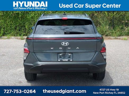 Used 2025 Hyundai Kona SEL FWD image 4