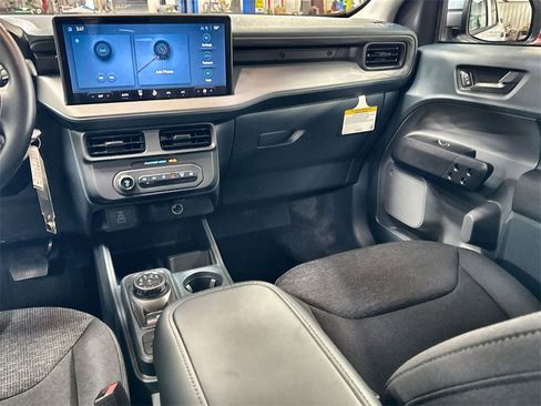 New 2026 Ford Maverick XL image 25