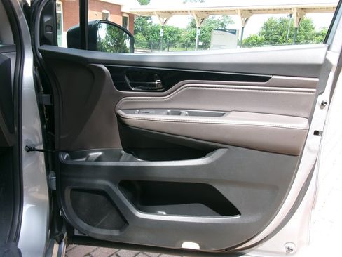 Used 2023 Honda Odyssey Touring image 22