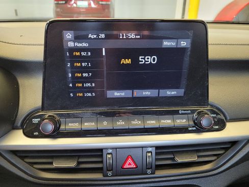 Used 2020 Kia Forte LXS FWD image 25
