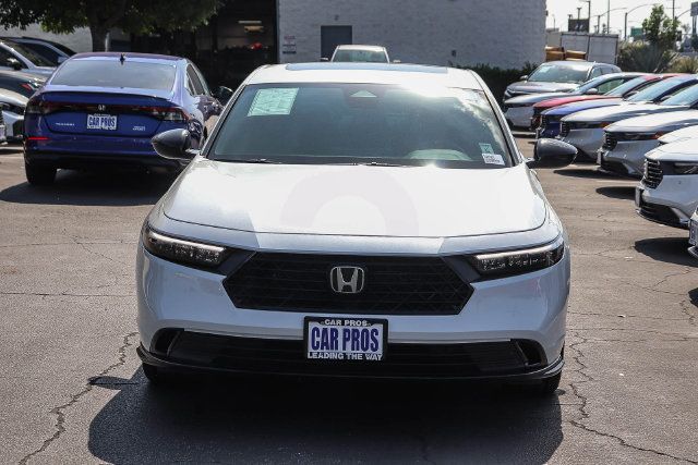 Used 2023 Honda Accord Sport image 3