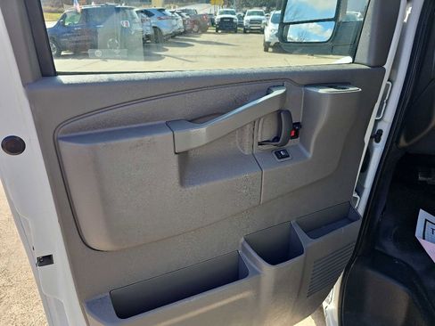 Used 2019 Chevrolet Express 2500 w/ Driver Convenience Package image 12