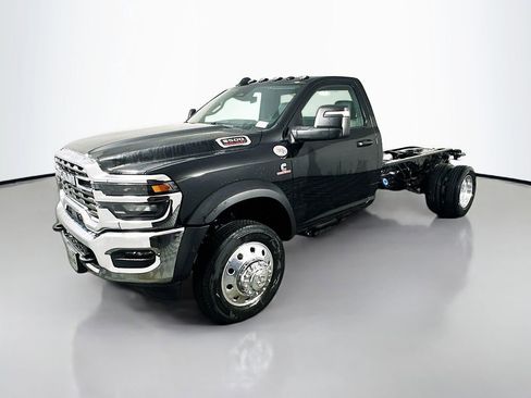 New 2026 RAM 5500 Tradesman w/ Chrome Appearance Group image 3