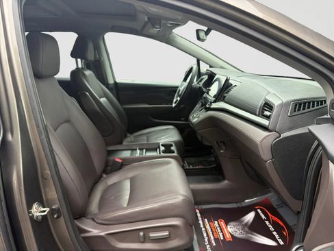Used 2018 Honda Odyssey Touring image 22