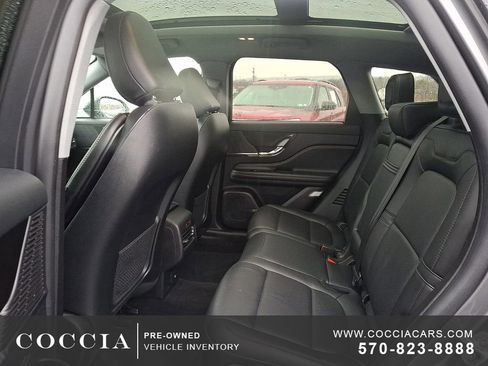 Used 2022 Lincoln Corsair AWD w/ Premium Package image 10