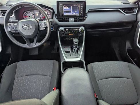 Certified 2022 Toyota RAV4 XLE image 18