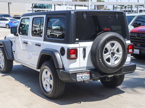 Used 2022 Jeep Wrangler Unlimited Sport AWD/4WD image 7