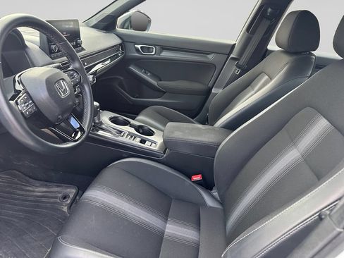 Used 2023 Honda Civic Sport image 9