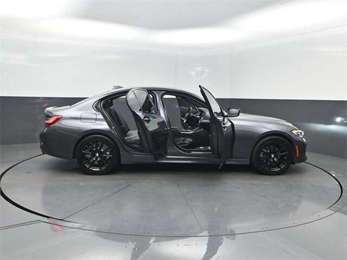 Used 2019 BMW 330i Sedan w/ Convenience Package image 38