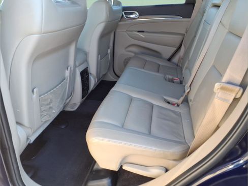 Used 2018 Jeep Grand Cherokee Limited w/ Trailer Tow Group IV image 7