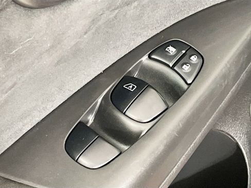 Used 2019 Nissan Sentra NISMO w/ Electronics Package image 20