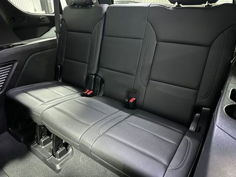 Used 2023 Chevrolet Tahoe Z71 w/ Luxury Package image 11