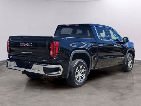 Used 2025 GMC Sierra 1500 SLT AWD/4WD image 4
