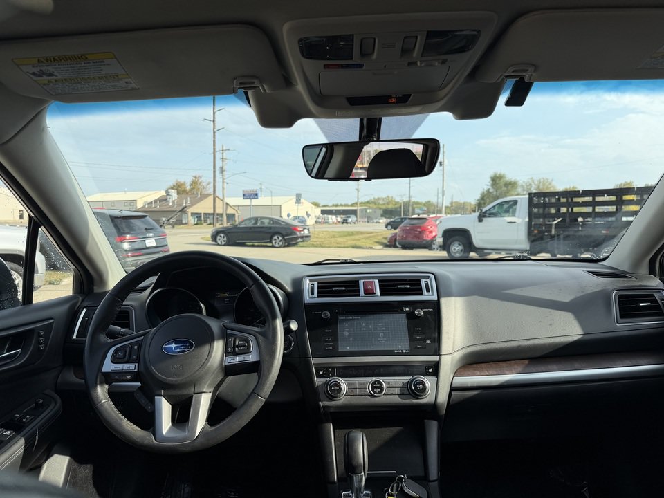 Used 2017 Subaru Outback 2.5i Limited AWD/4WD image 17