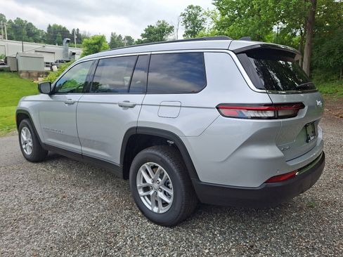 New 2025 Jeep Grand Cherokee L Laredo w/ Luxury Tech Group I image 3