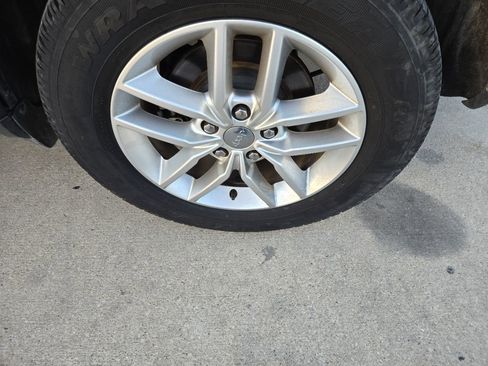 Used 2017 Jeep Grand Cherokee Laredo w/ Quick Order Package 2BE image 11