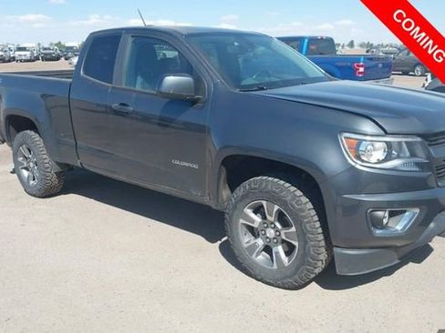 Used 2016 Chevrolet Colorado Z71 AWD/4WD image 2