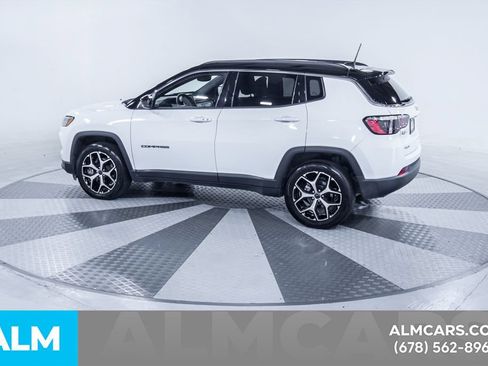 Used 2025 Jeep Compass Limited AWD/4WD image 5
