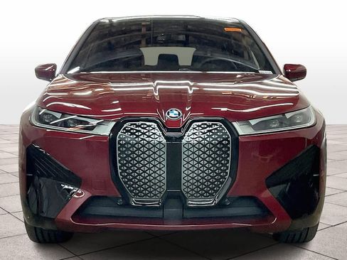 Used 2025 BMW iX xDrive50 image 8