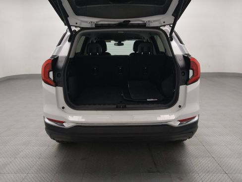 Used 2019 GMC Terrain SLT w/ Preferred Package image 29