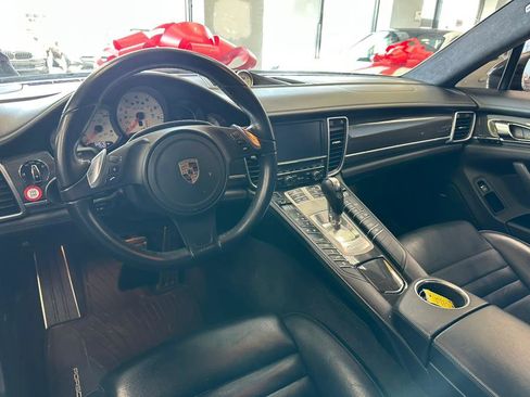 Used 2016 Porsche Panamera GTS image 26