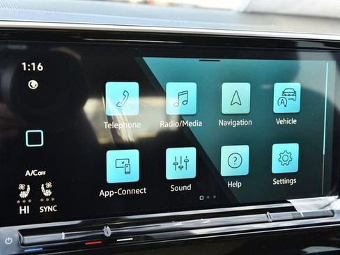 New 2026 Volkswagen Atlas SE image 14