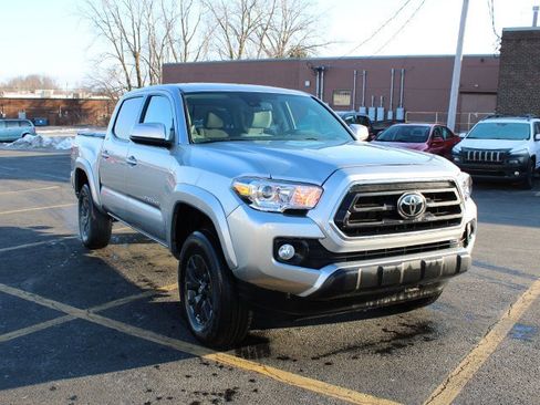 Used 2023 Toyota Tacoma SR5 image 4