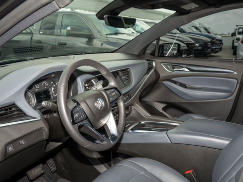 Used 2024 Buick Enclave Essence w/ Technology Package FWD image 16