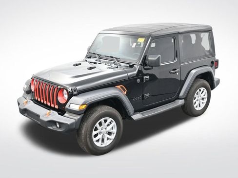 Used 2023 Jeep Wrangler Sport S image 16
