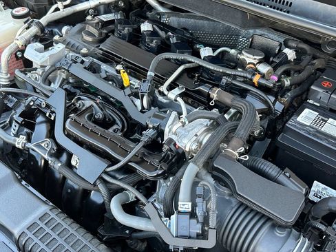 Used 2020 Toyota Corolla SE FWD image 26