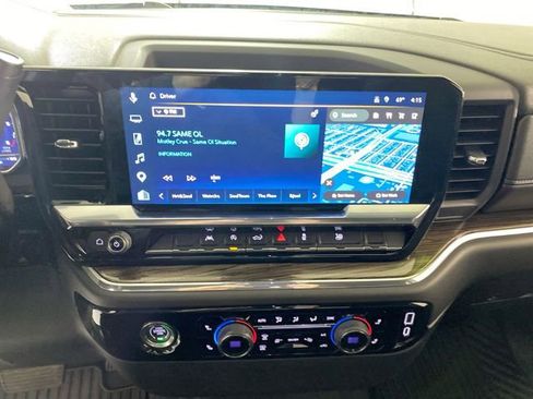 Used 2023 Chevrolet Silverado 1500 RST image 38