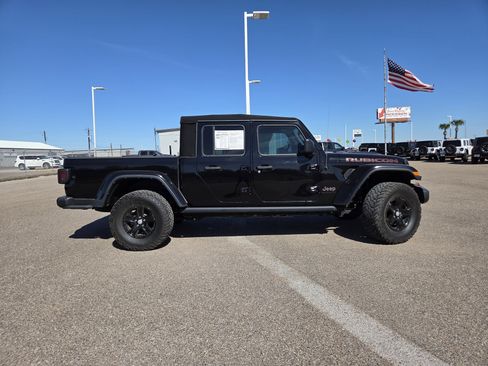 Used 2023 Jeep Gladiator Rubicon w/ Trailer Tow Package image 8