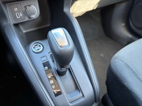 Used 2025 Nissan Kicks Play S image 21