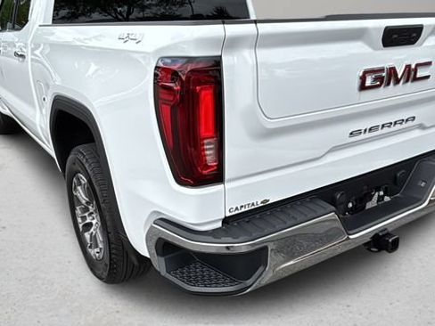 Used 2026 GMC Sierra 1500 SLT AWD/4WD image 35