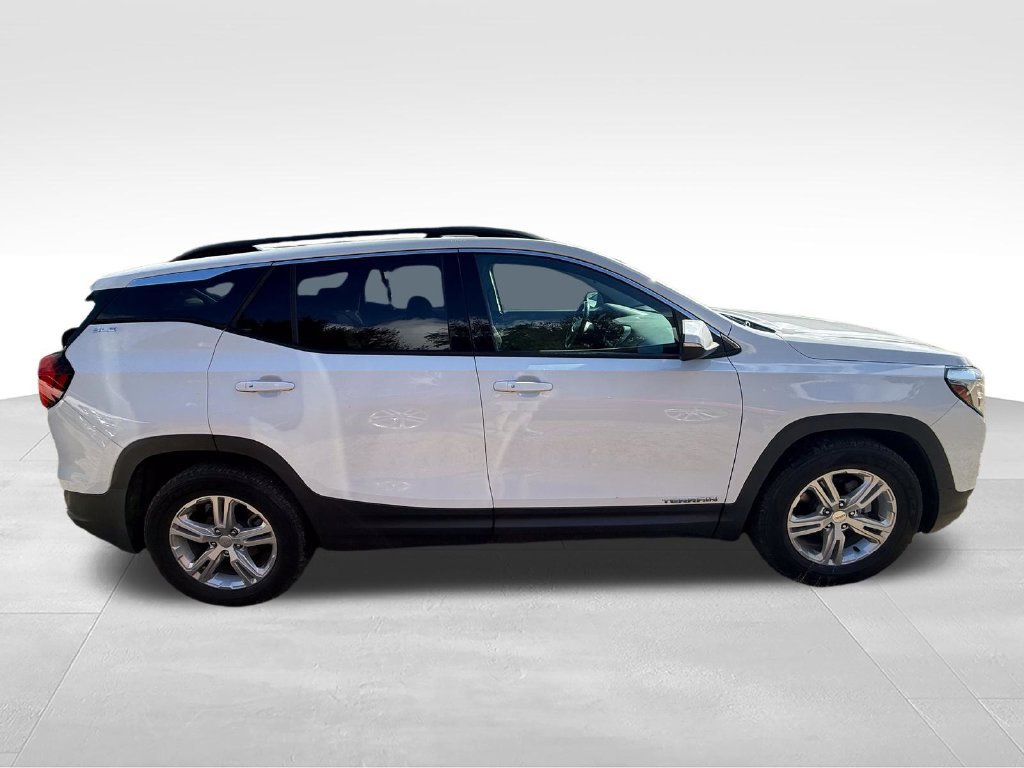 Used 2019 GMC Terrain SLE w/ Driver Convenience Package FWD image 7