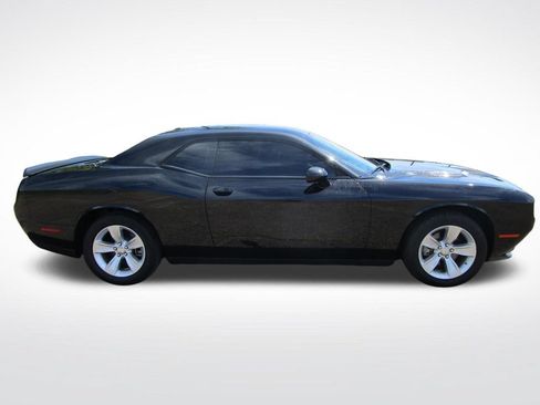 Used 2023 Dodge Challenger SXT RWD image 7
