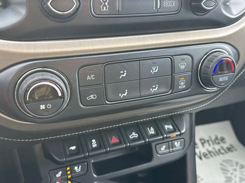 Used 2019 GMC Canyon Denali image 20