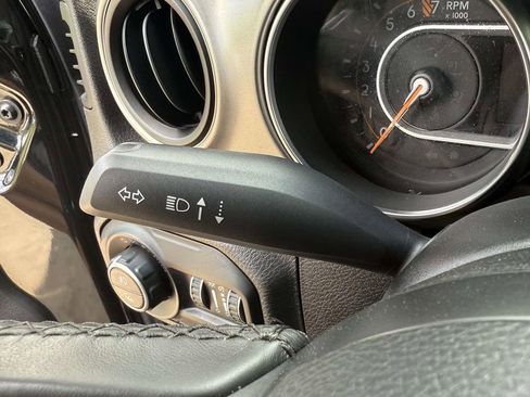 Used 2021 Jeep Gladiator Sport image 22