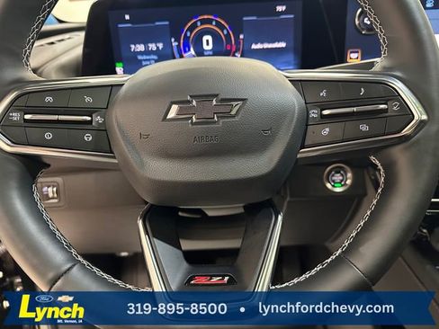 Used 2025 Chevrolet Traverse Z71 w/ Enhanced Driving Package AWD/4WD image 11