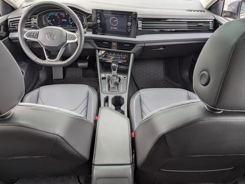 Used 2025 Volkswagen Jetta SEL image 23