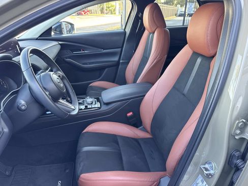 Certified 2025 MAZDA CX-30 Carbon image 22