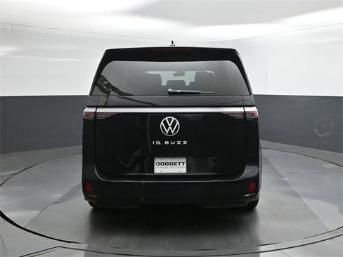 New 2025 Volkswagen ID. Buzz Pro S image 8